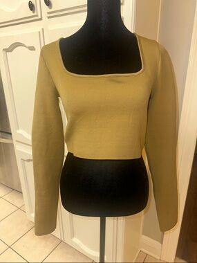 Zara Olive Square-Neck Long Sleeve Crop Top